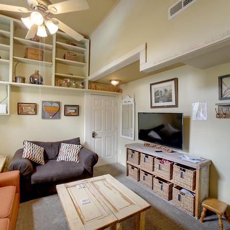 Walk To Water St And River Quaint Saugatuck Apt Exterior foto